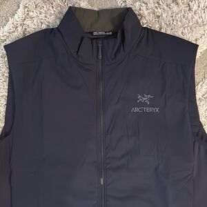 Arc’Teryx Atom Vest Navy Blue size Large
